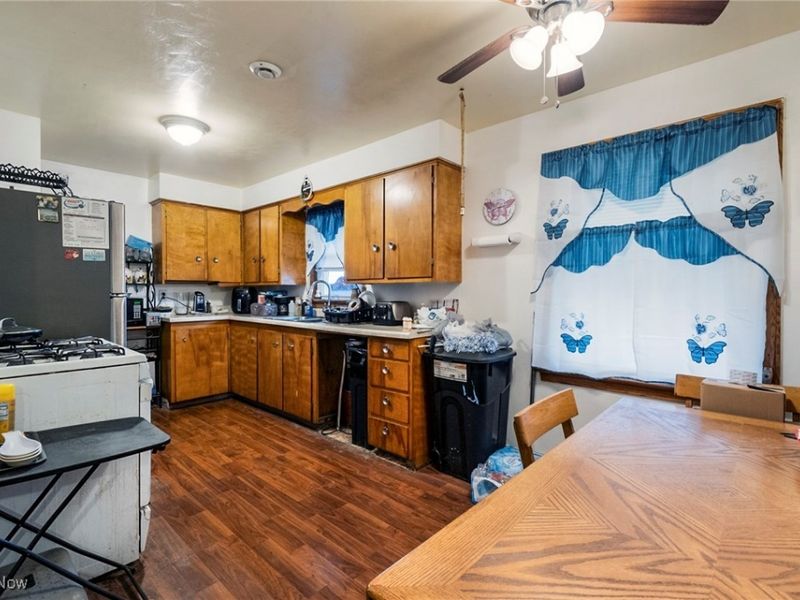 311 Park Drive, Campbell, OH 44405 Photo 12