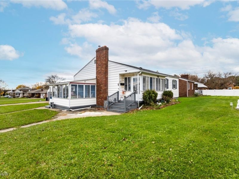 311 Park Drive, Campbell, OH 44405 Photo 2