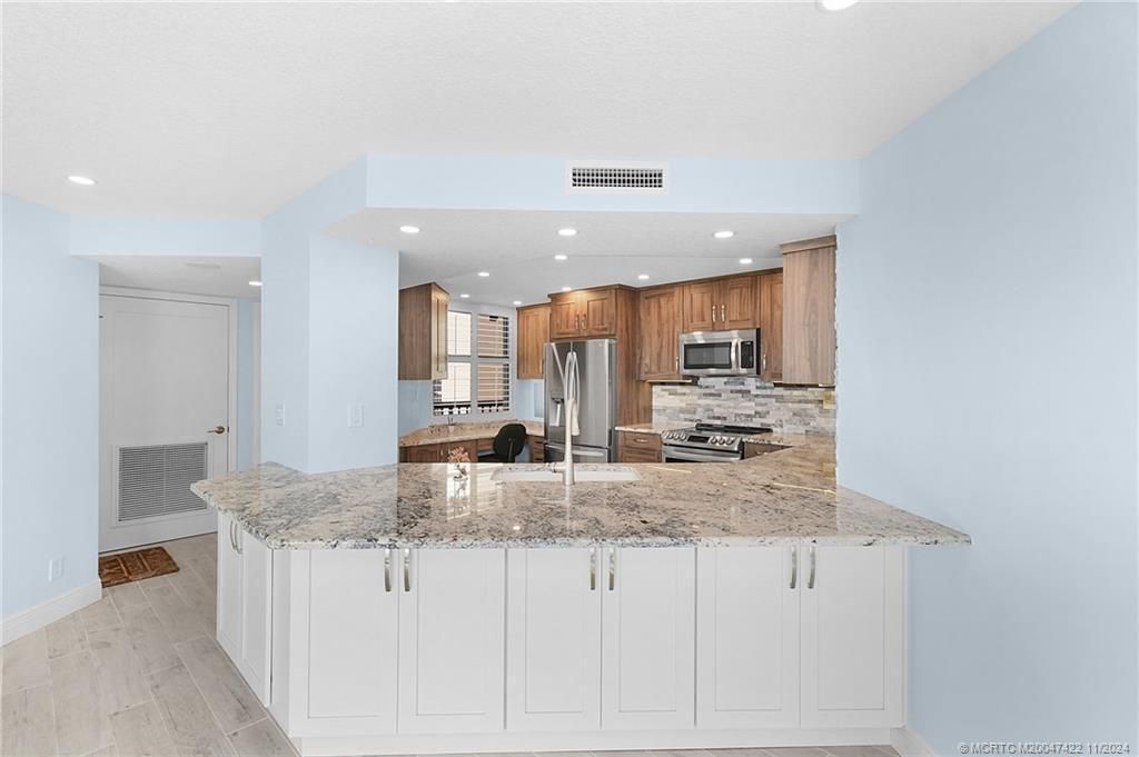 9550 S Ocean Drive, Unit 1610, Jensen Beach, FL 34957 Photo