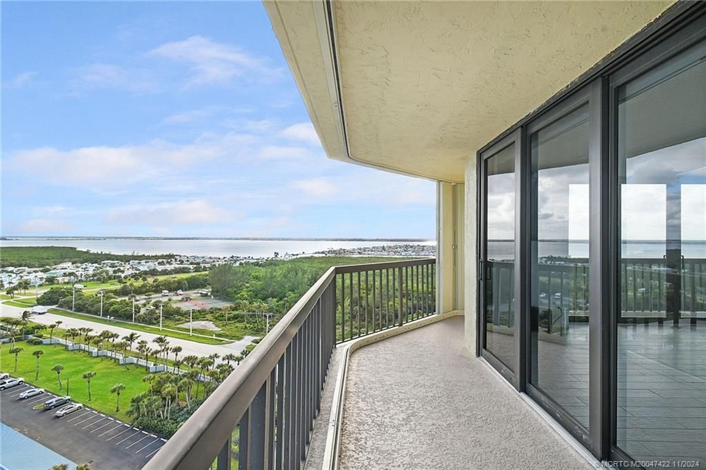 9550 S Ocean Drive, Unit 1610, Jensen Beach, FL 34957 Photo