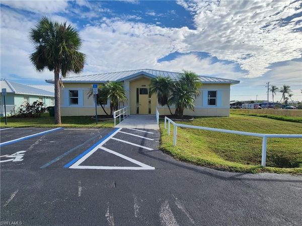 8359 Stringfellow RD, OTHER, FL 33956