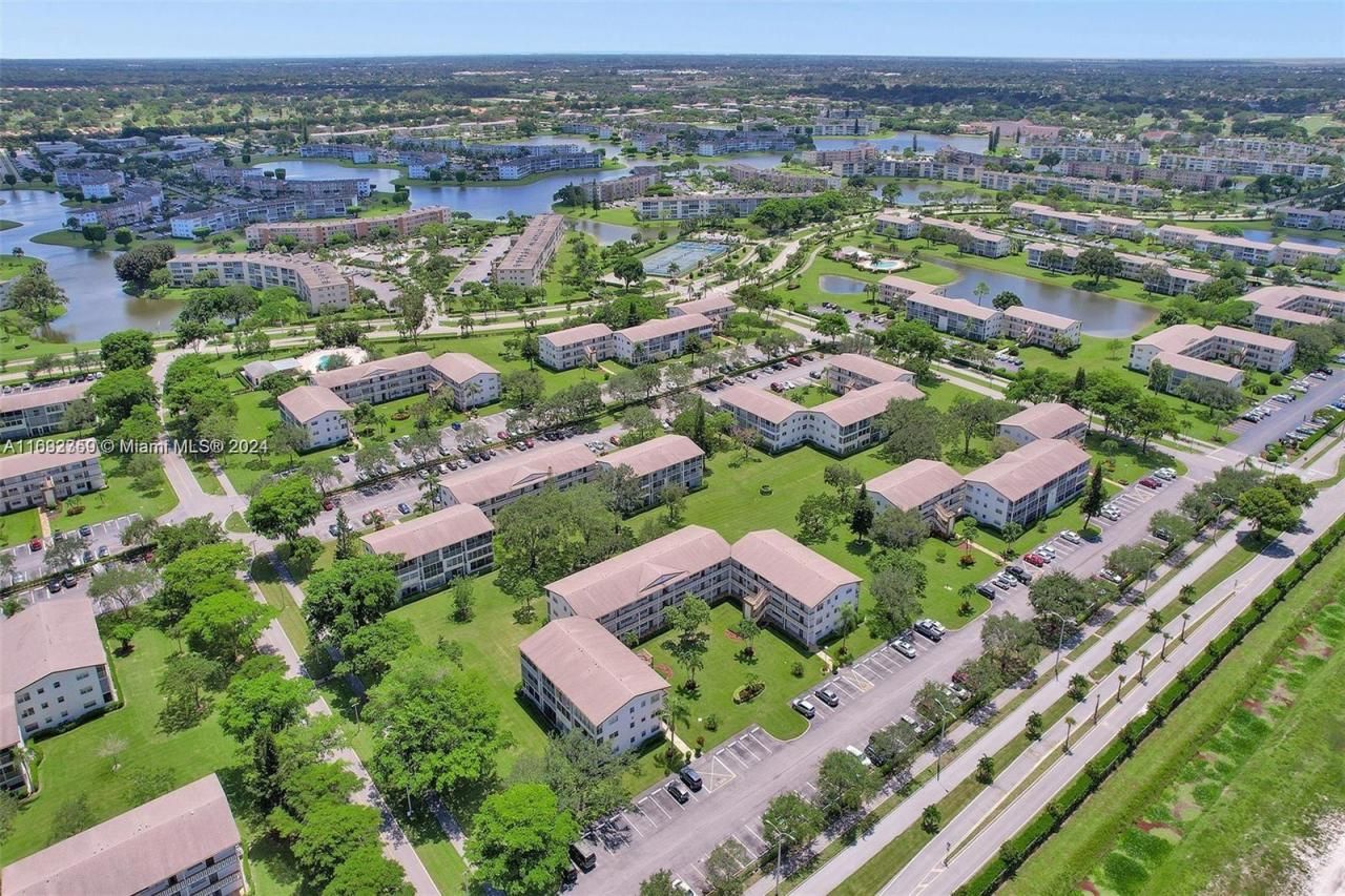 34 Mansfield A, Unit 34, Boca Raton, FL 33434 Photo