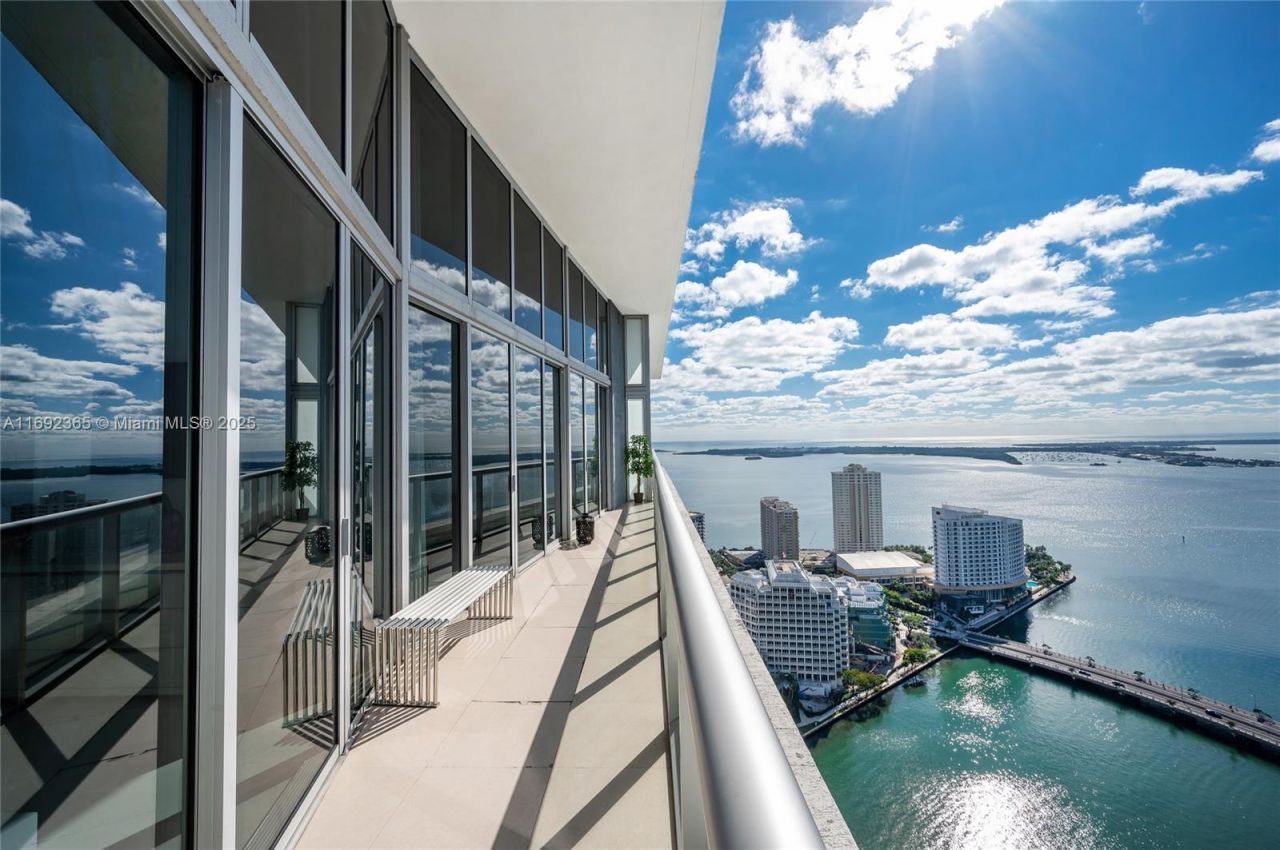 495 Brickell Ave, Unit 4103, Miami, FL 33131 Photo