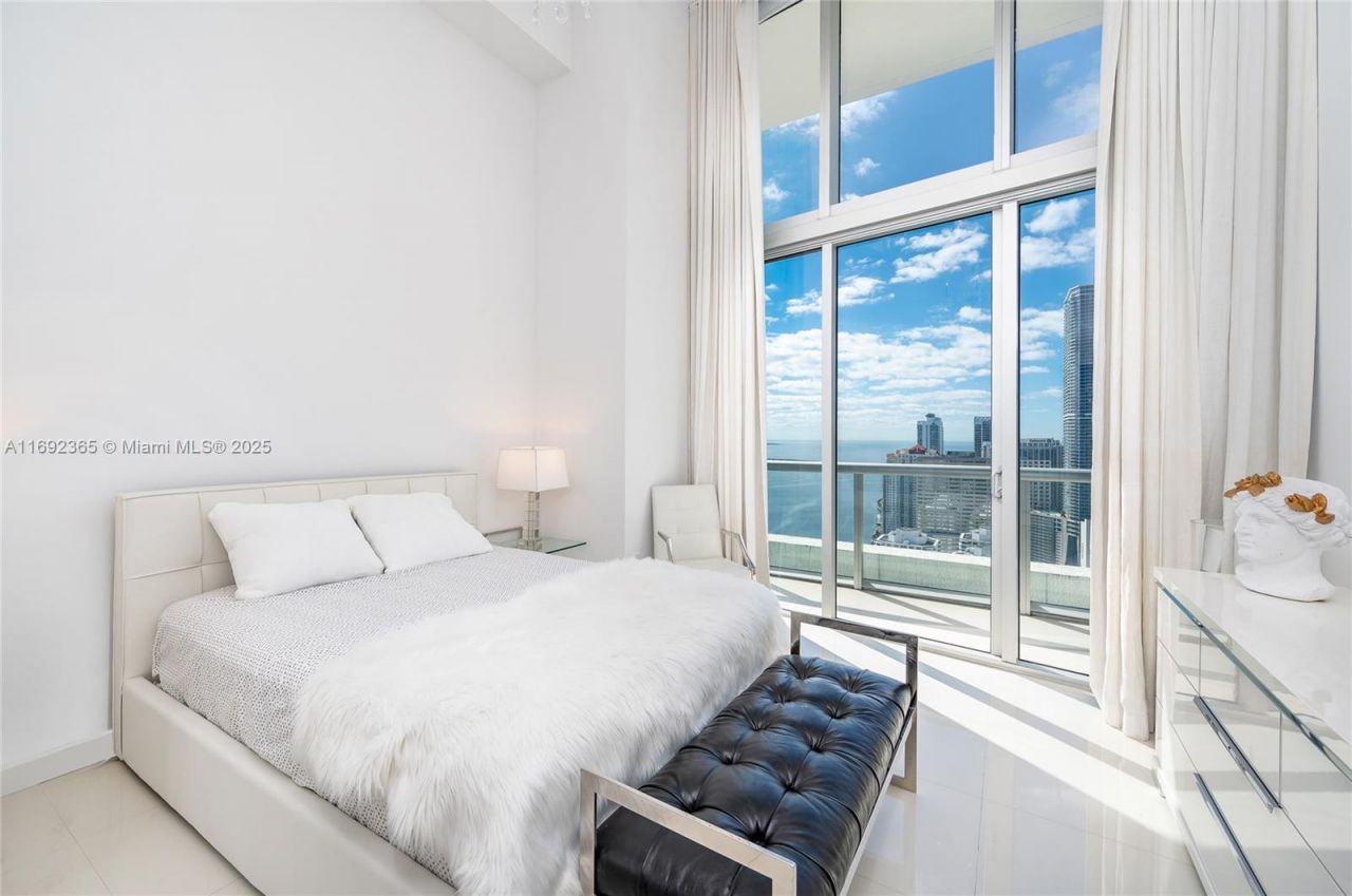 495 Brickell Ave, Unit 4103, Miami, FL 33131 Photo