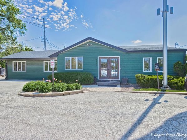 35220 N Il Route 83, Round Lake Beach, IL 60073