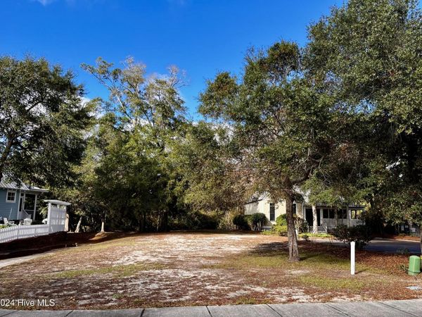 202 Fire Fly Lane, Southport, NC 28461