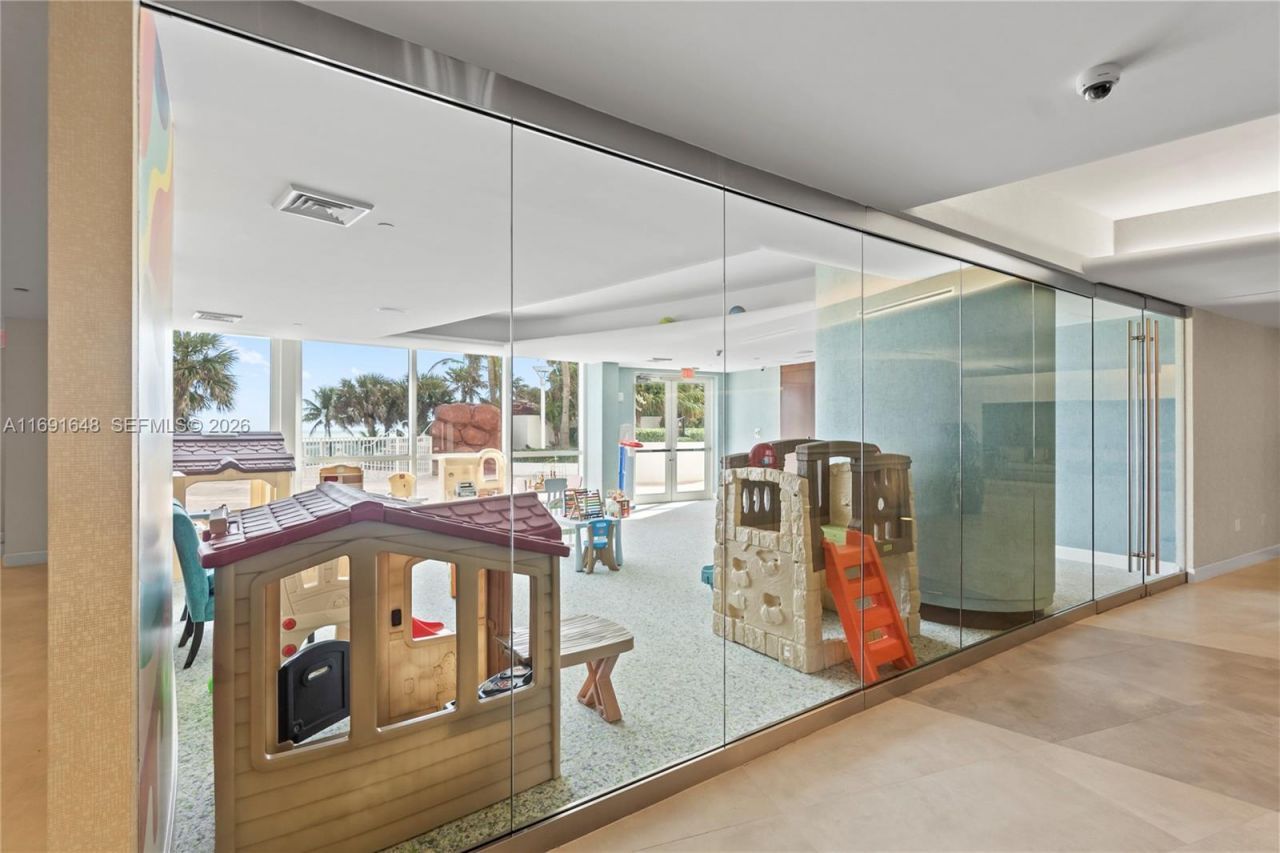 18101 Collins Ave, Unit 1502, Sunny Isles Beach, FL 33160 Photo