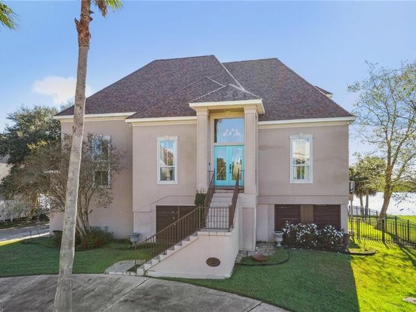 1056 PENINSULA Drive, Slidell, LA 70460