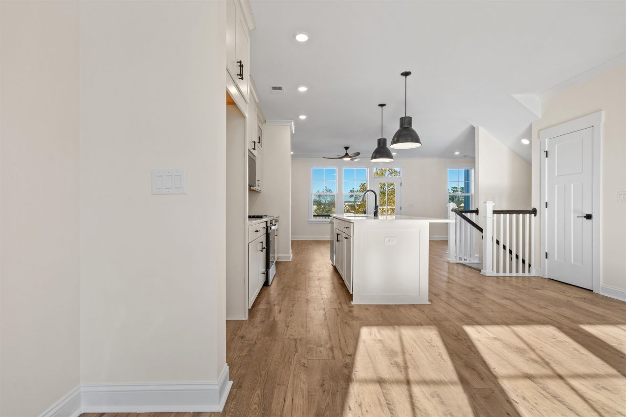 8479 Duke Pl. Photo 10