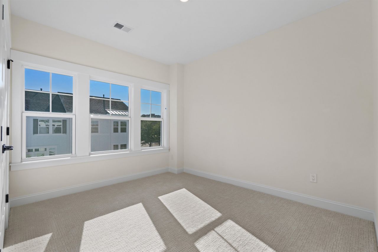 8479 Duke Pl. Photo 35