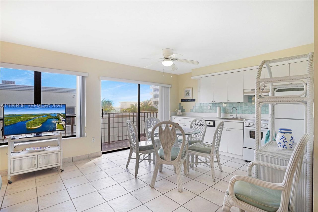 3215 N Ocean Dr, Unit 301, Hollywood, FL 33019 Photo