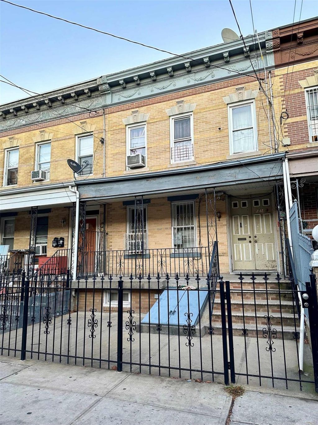 229 Nichols Avenue, Brooklyn, NY 11208 Main Photo