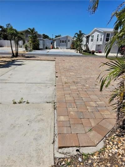 5628 Red Bird Ln, Fort Myers, FL 33908 Photo