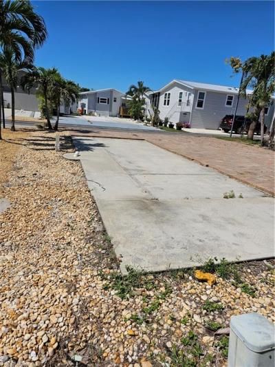 5628 Red Bird Ln, Fort Myers, FL 33908 Photo
