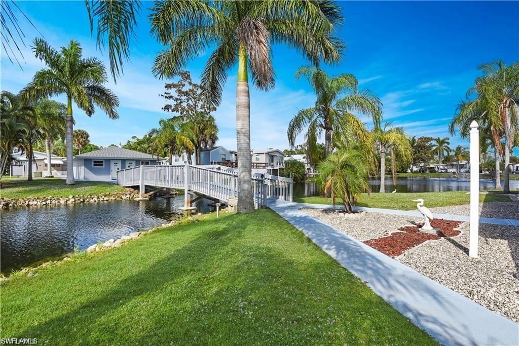 5628 Red Bird Ln, Fort Myers, FL 33908 Photo