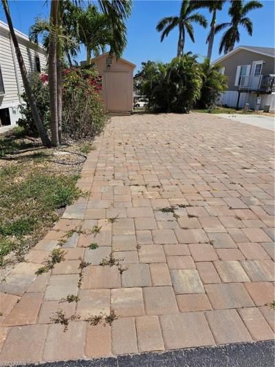 5628 Red Bird Ln, Fort Myers, FL 33908 Photo