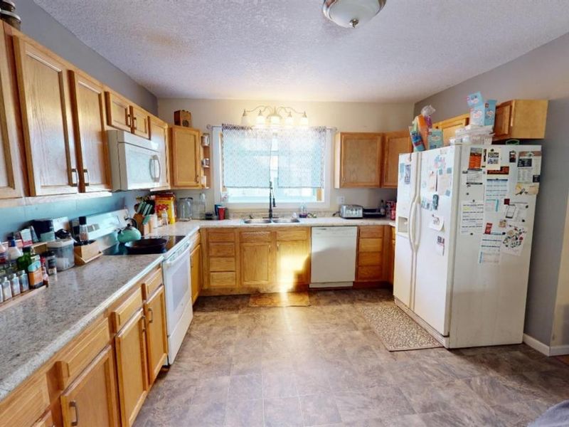 114 W Lincoln Street, Lindsey, OH 43442 Photo 11