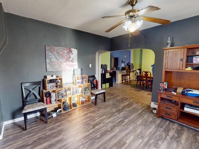 114 W Lincoln Street, Lindsey, OH 43442 Photo 2