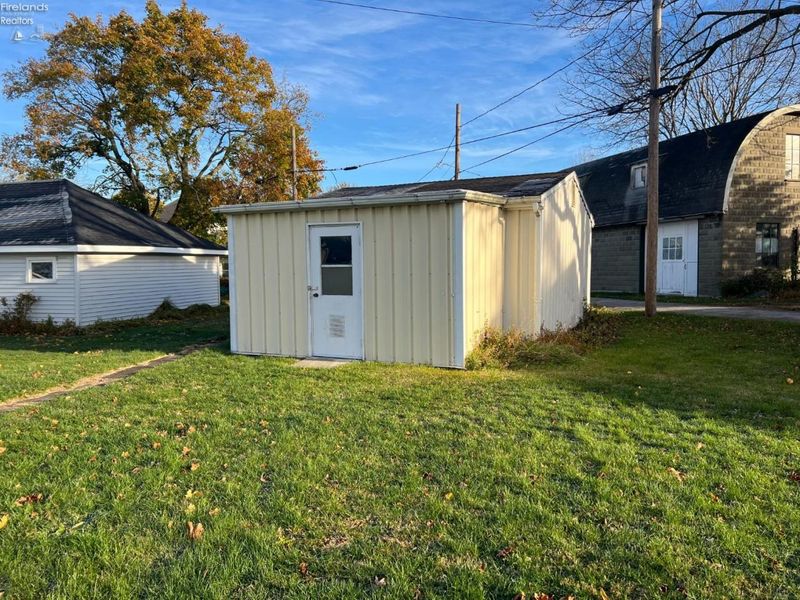 114 W Lincoln Street, Lindsey, OH 43442 Photo 28