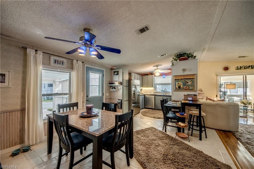 5029 Gulfgate Ln, Saint James City, FL 33956 Photo