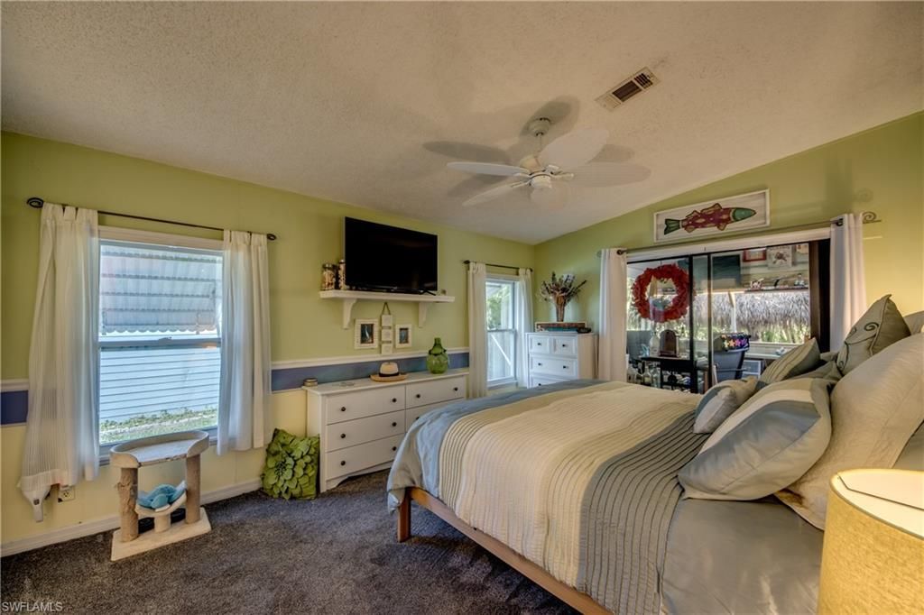 5029 Gulfgate Ln, Saint James City, FL 33956 Photo