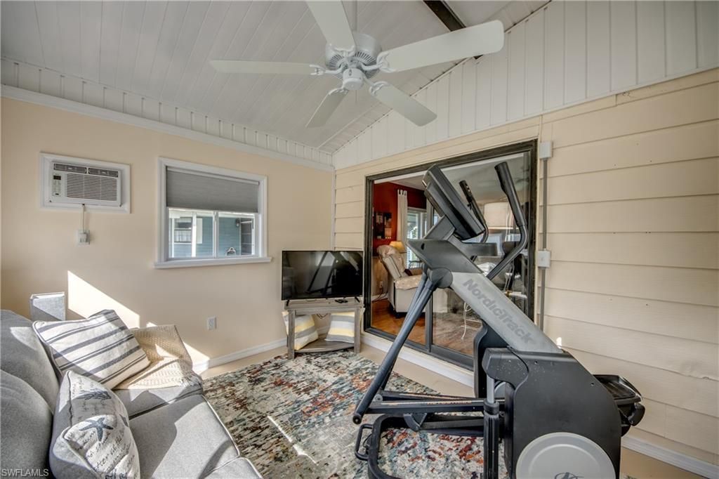 5029 Gulfgate Ln, Saint James City, FL 33956 Photo