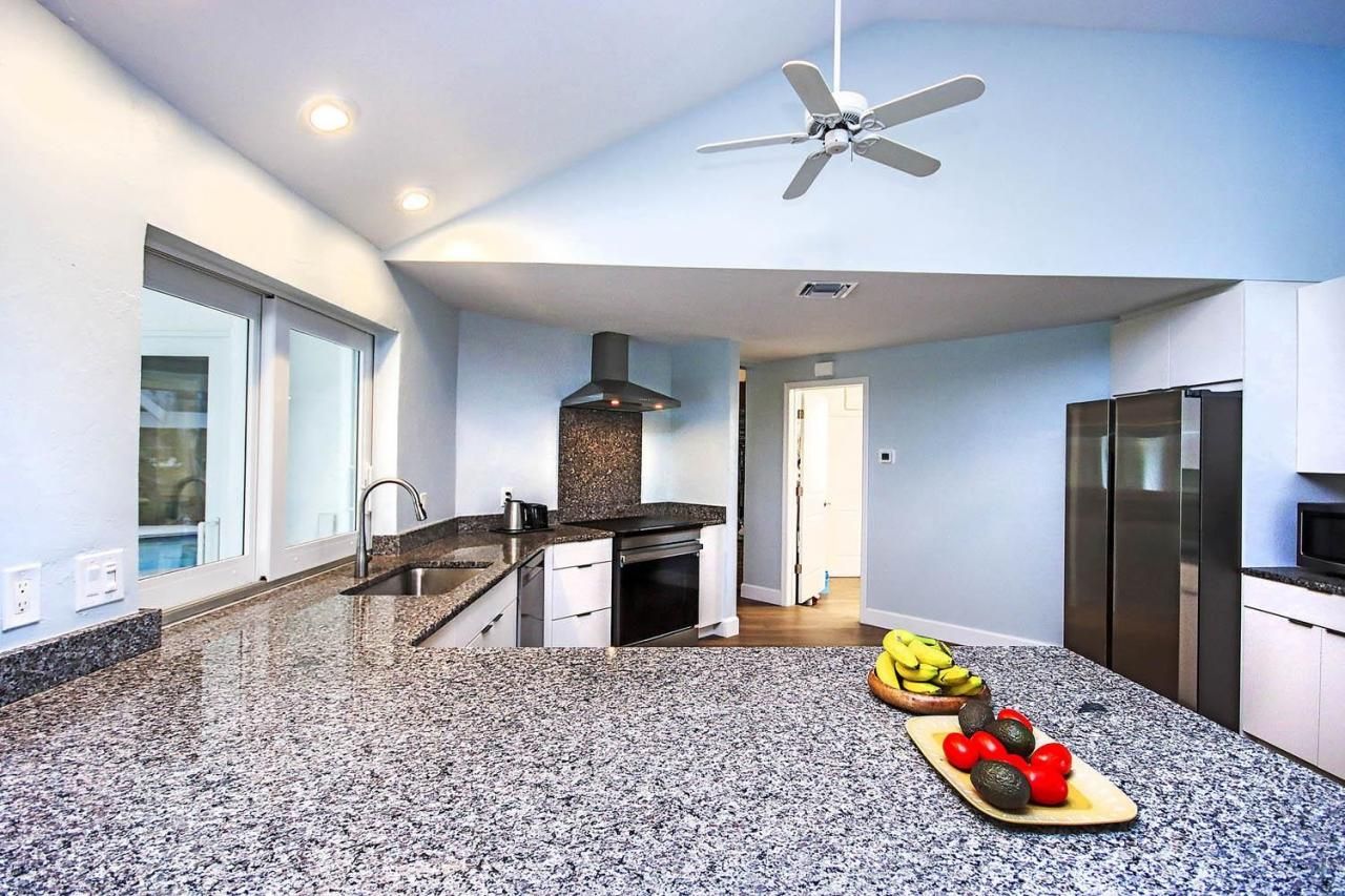 9436 Yucca Ct, Sanibel, FL 33957 Photo