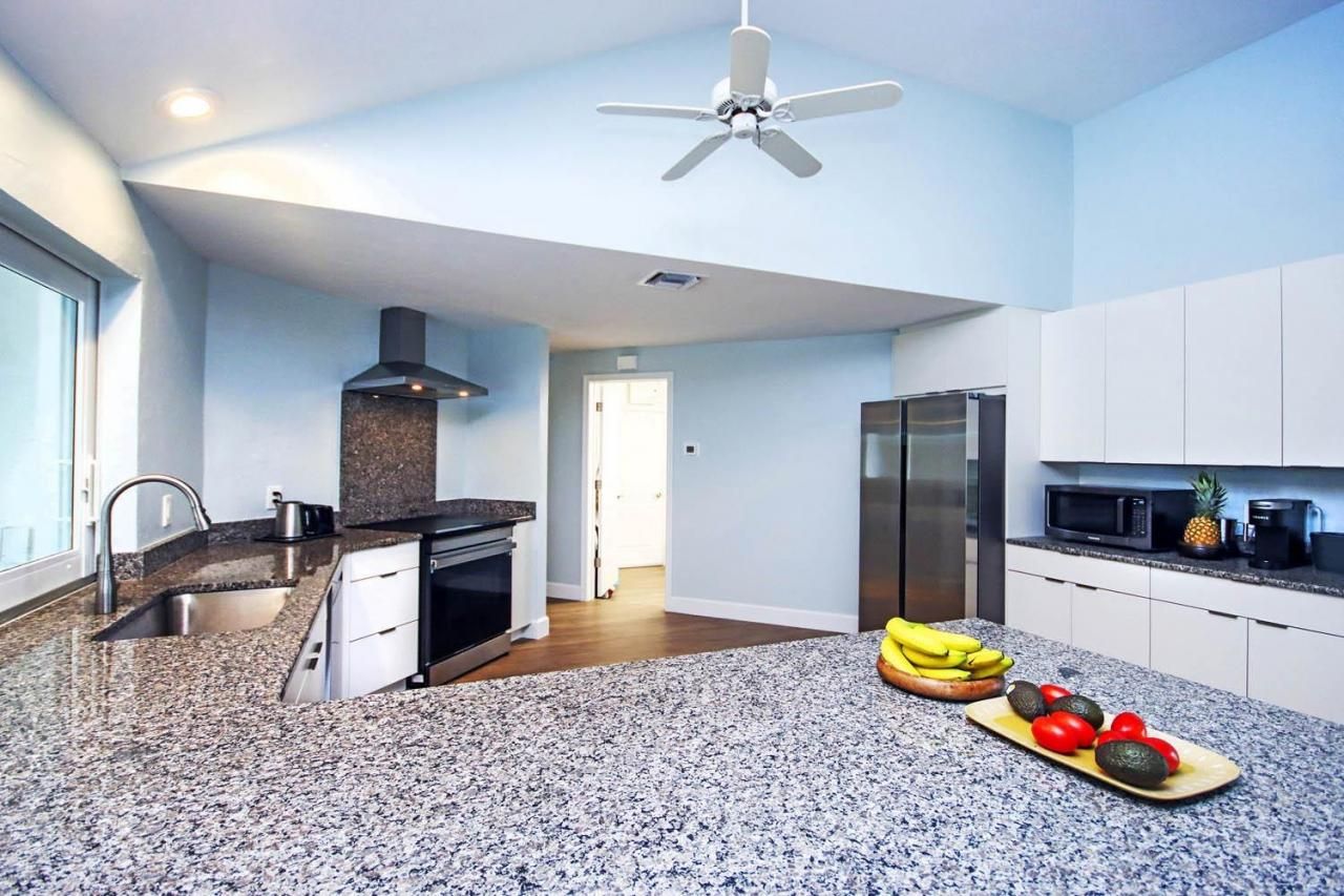 9436 Yucca Ct, Sanibel, FL 33957 Photo