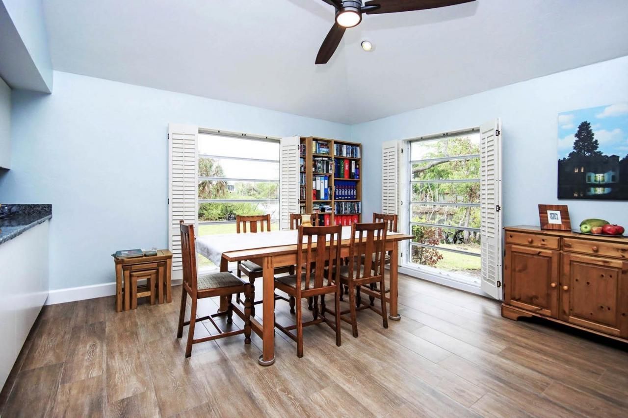 9436 Yucca Ct, Sanibel, FL 33957 Photo