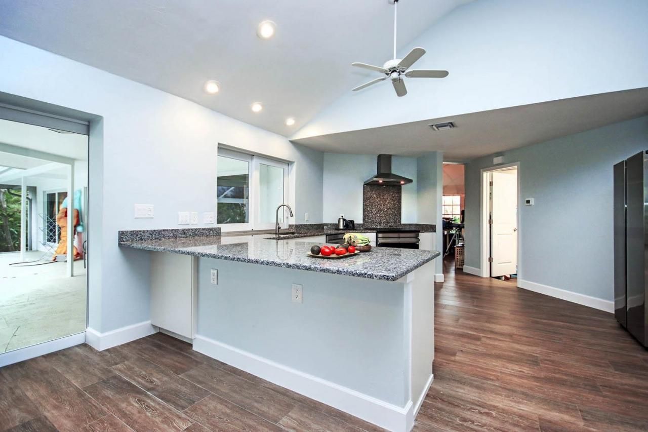 9436 Yucca Ct, Sanibel, FL 33957 Photo