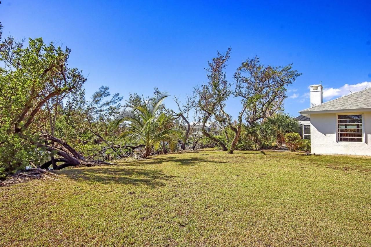 9436 Yucca Ct, Sanibel, FL 33957 Photo