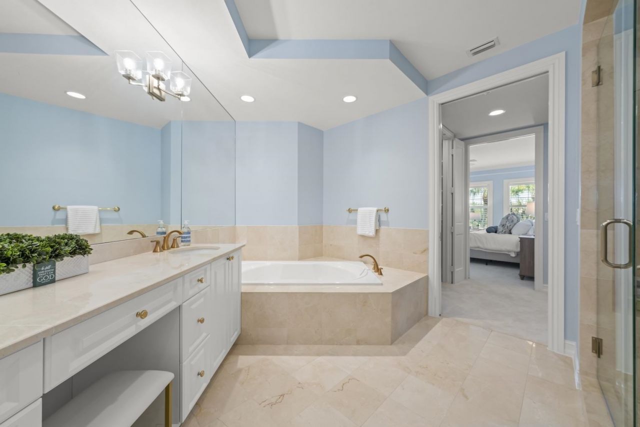 5669 Baltusrol Court, Unit 2A, Sanibel, FL 33957 Photo