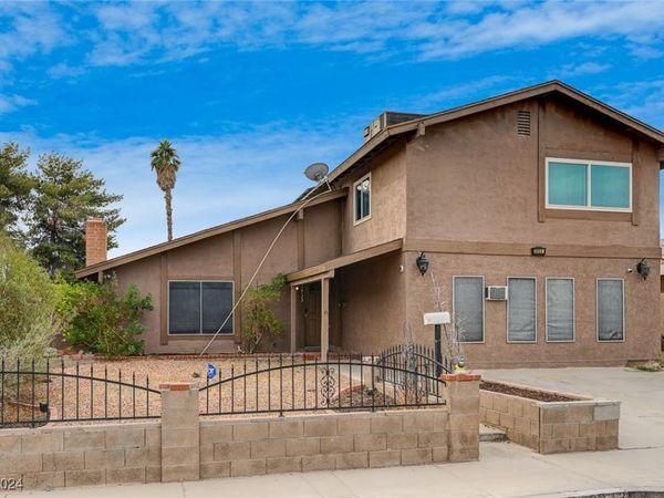 3933 Manford Circle, Las Vegas, NV 89104