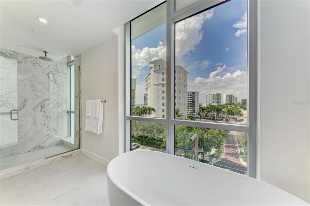 111 Golden Gate Point, Unit 402, Sarasota, FL 34236 Photo
