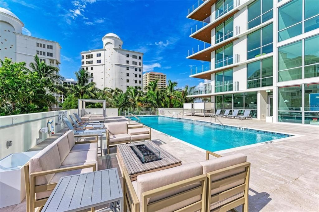 111 Golden Gate Point, Unit 402, Sarasota, FL 34236 Photo