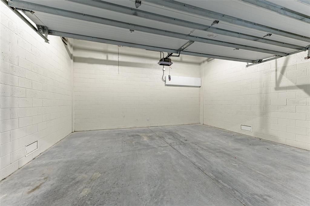 111 Golden Gate Point, Unit 402, Sarasota, FL 34236 Photo