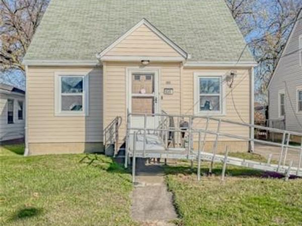 1330 W 18th Street, Lorain, OH 44052