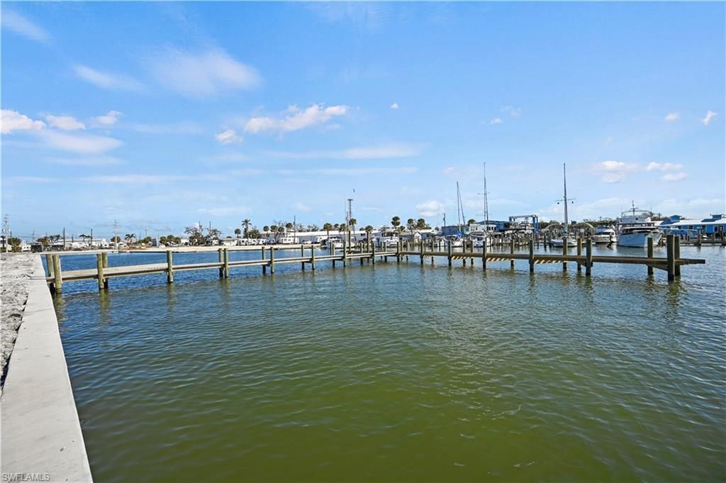 19281 #36 San Carlos Blvd, Fort Myers Beach, FL 33931 Photo