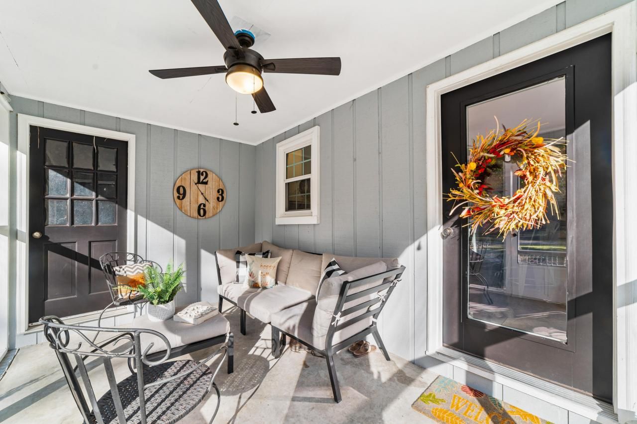 164 Carriageton Drive Photo 32