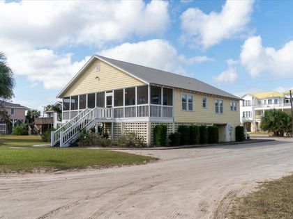 2302 Palmetto Boulevard Edisto Beach, SC 29438