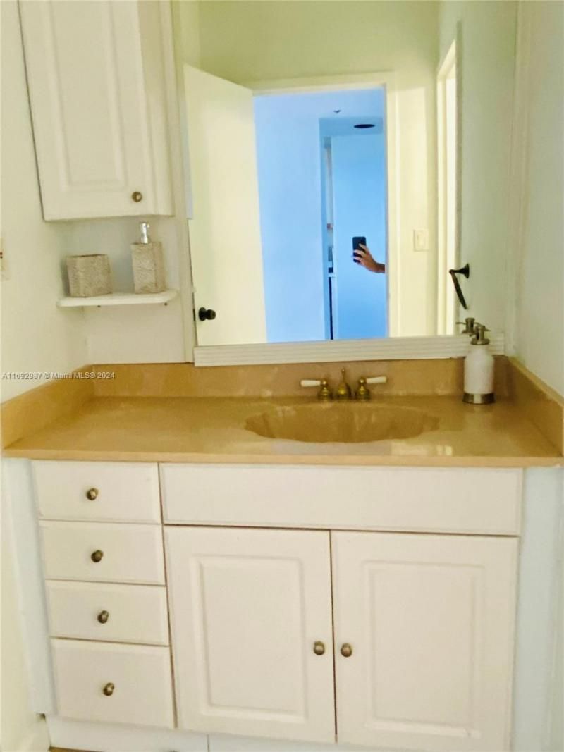 Please Call For Address, Unit 1115, Miami Beach, FL 33139 Photo
