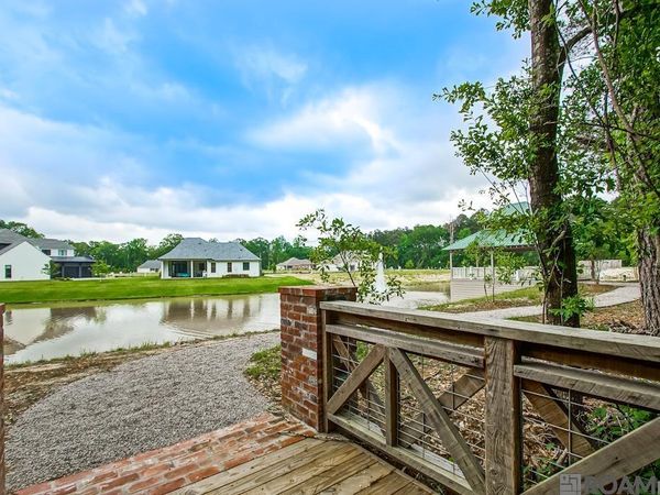 13545 Pointe Au Chene Dr, Baton Rouge, LA 70818