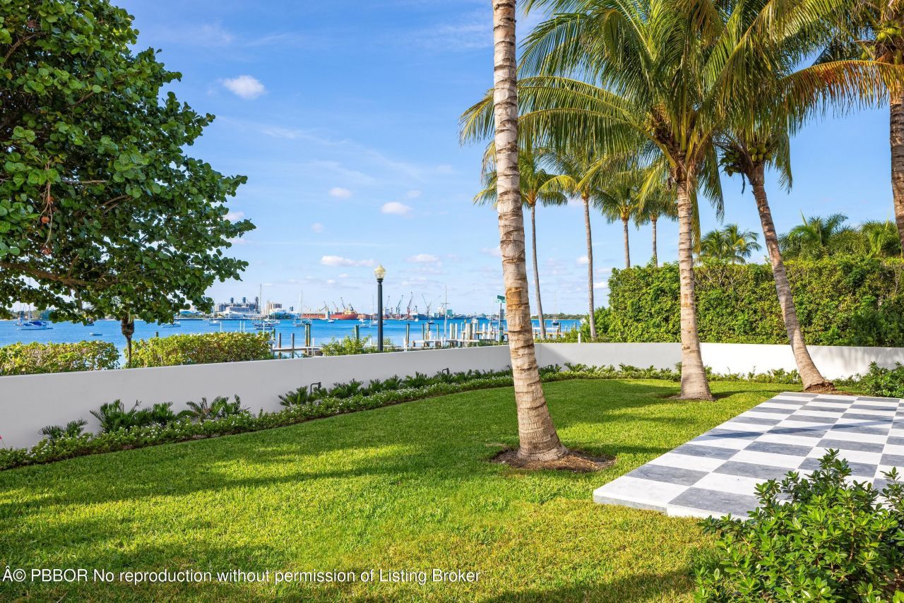 1246 N Lake Way, Palm Beach, FL 33480 Photo