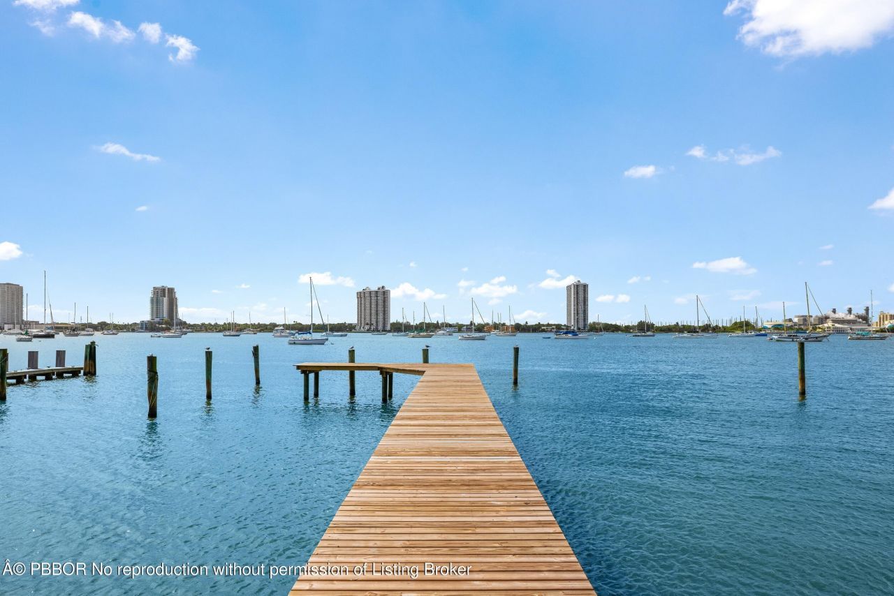 1246 N Lake Way, Palm Beach, FL 33480 Photo