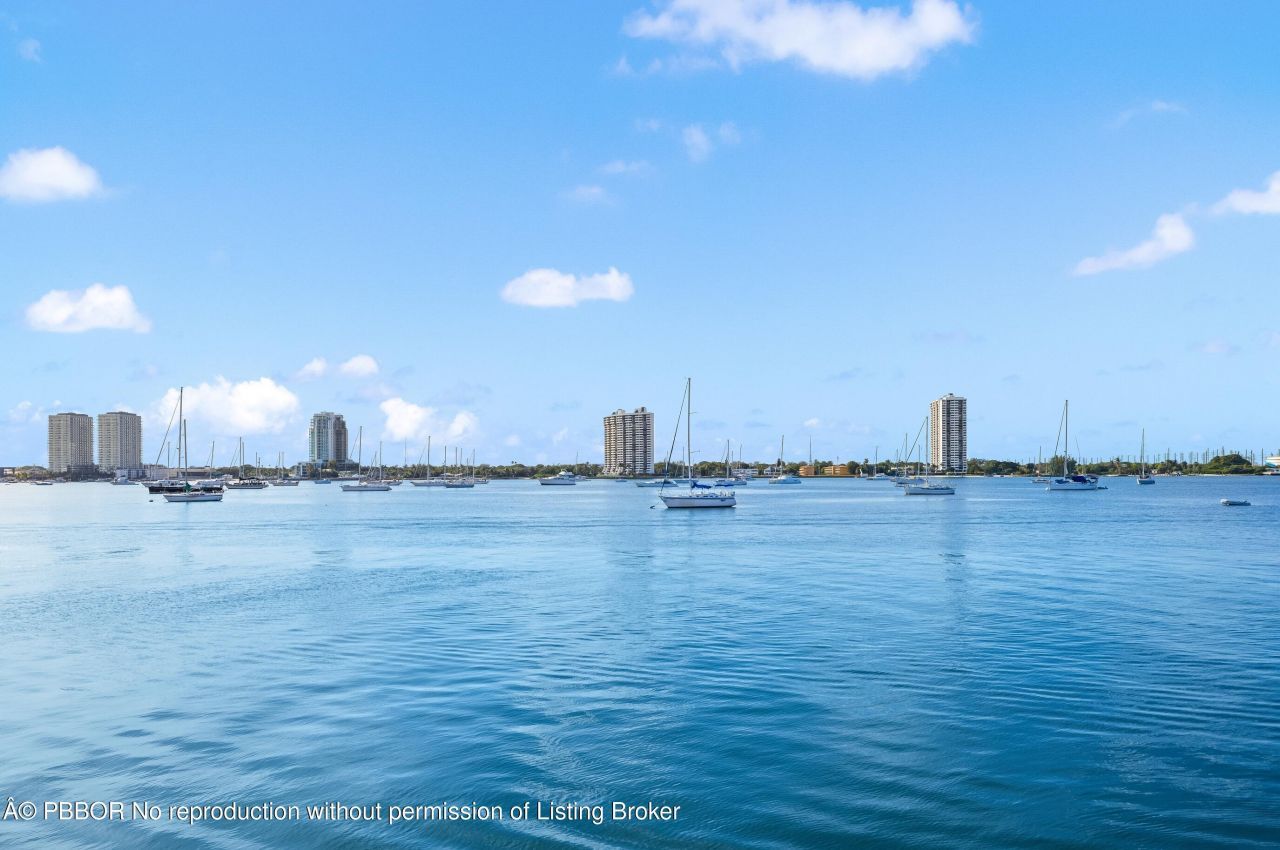 1246 N Lake Way, Palm Beach, FL 33480 Photo