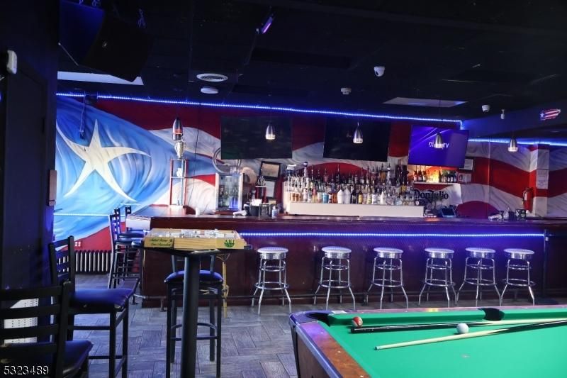 870 Broadway, Newark, NJ 07104 Main Photo