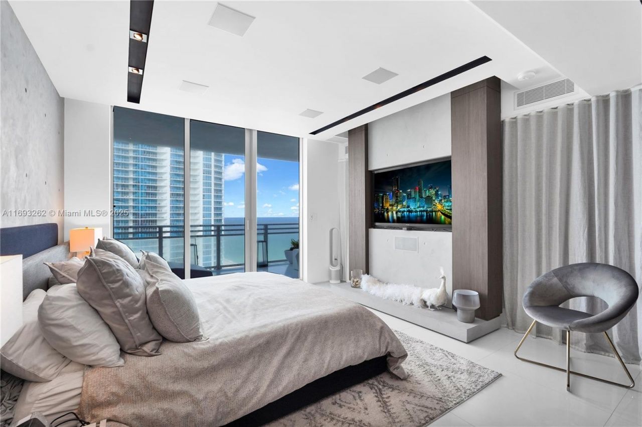 3535 S Ocean Drive, Unit 2104, Hollywood, FL 33019 Photo