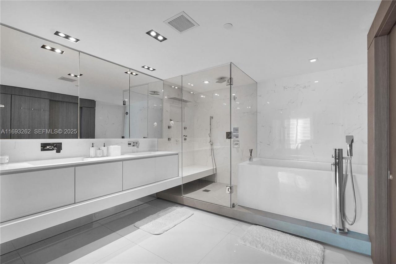 3535 S Ocean Drive, Unit 2104, Hollywood, FL 33019 Photo