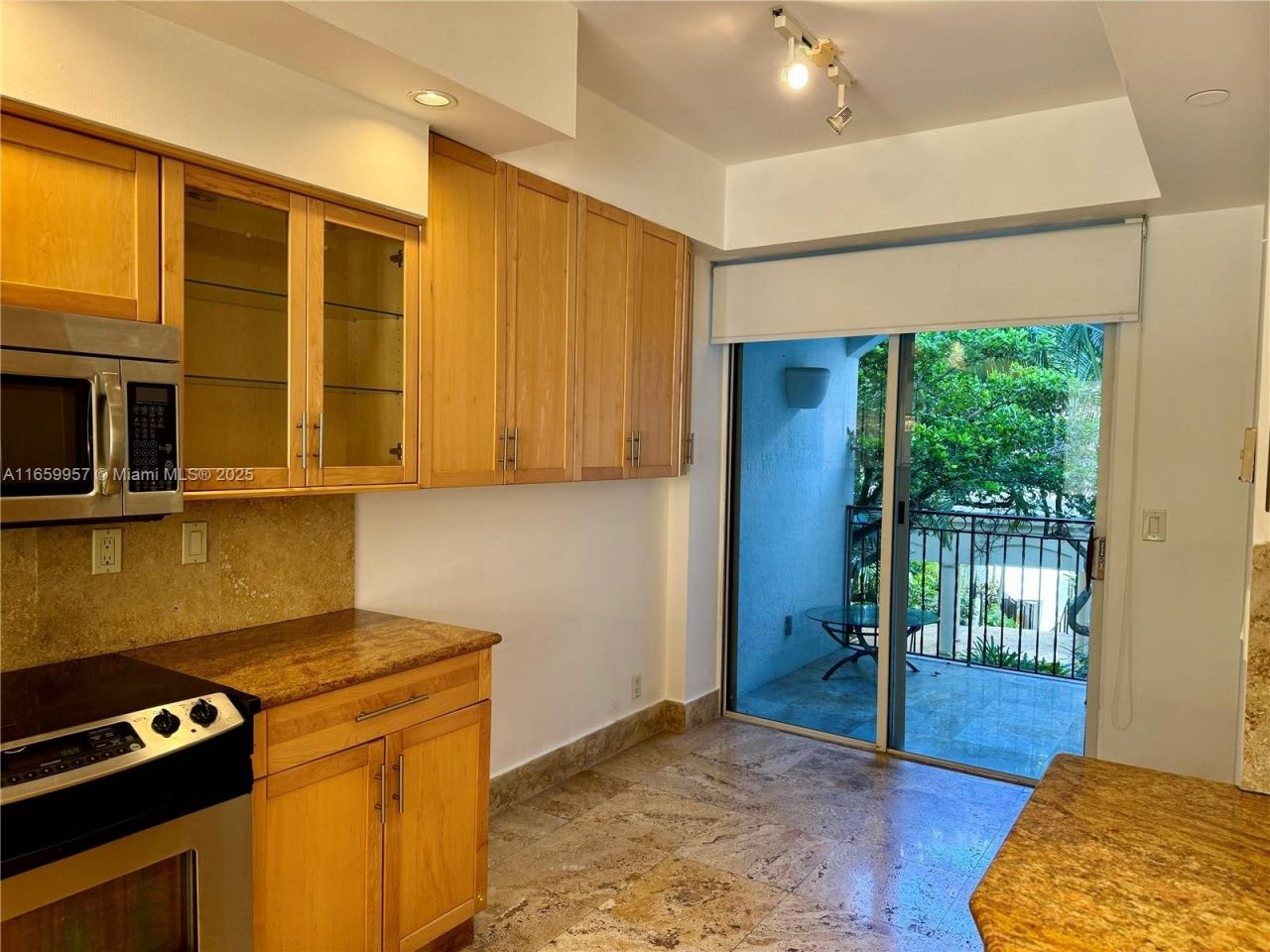 3700 Island Blvd, Unit C202, Aventura, FL 33160 Photo