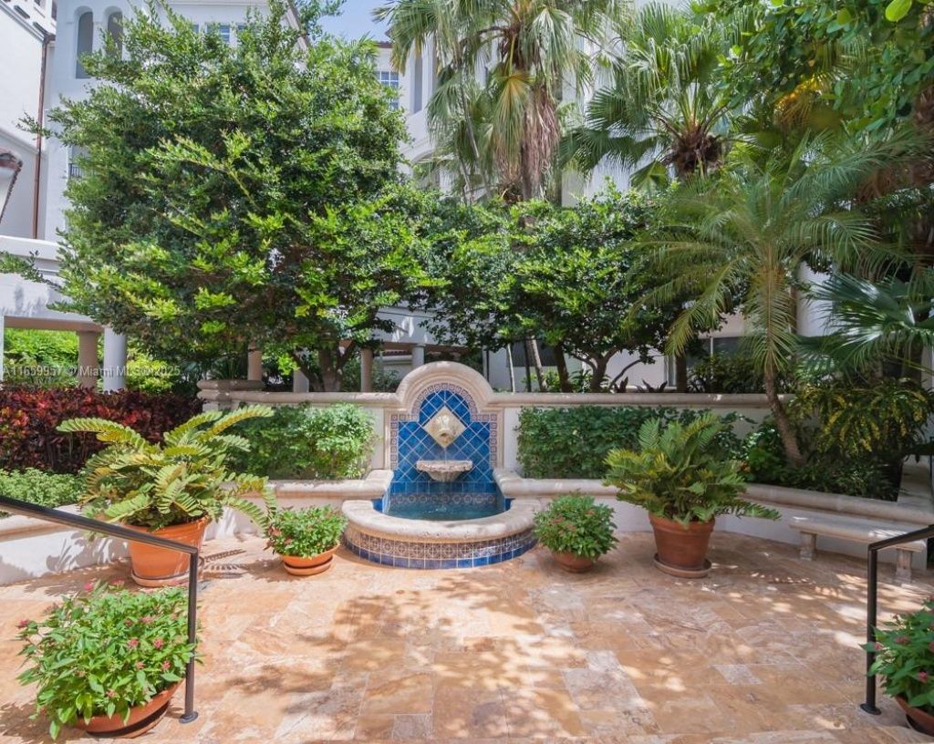 3700 Island Blvd, Unit C202, Aventura, FL 33160 Photo